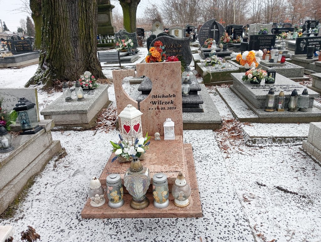 Grób Osoba Nowa